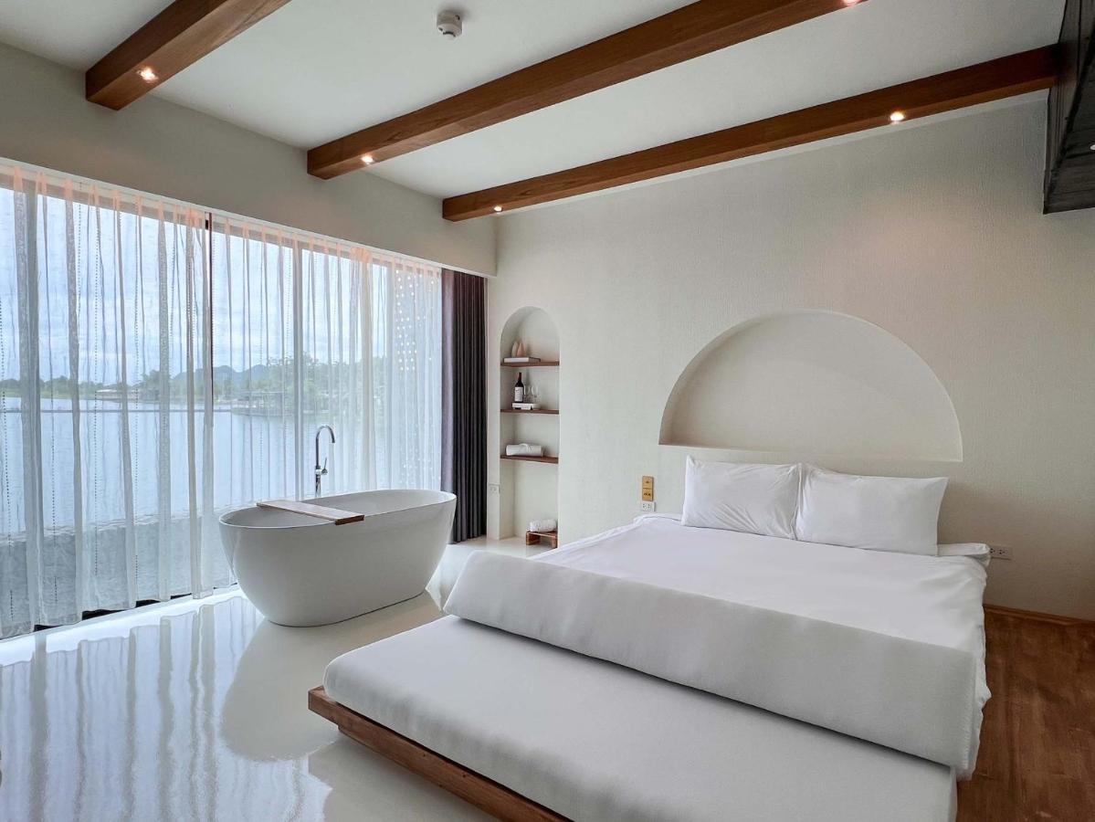 Inlaya Ratchaburi Hotel Ngoại thất bức ảnh