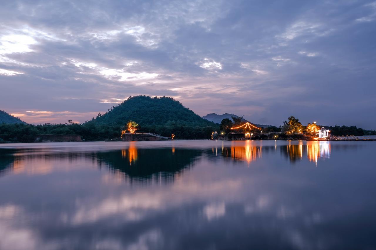 Inlaya Ratchaburi Hotel Ngoại thất bức ảnh